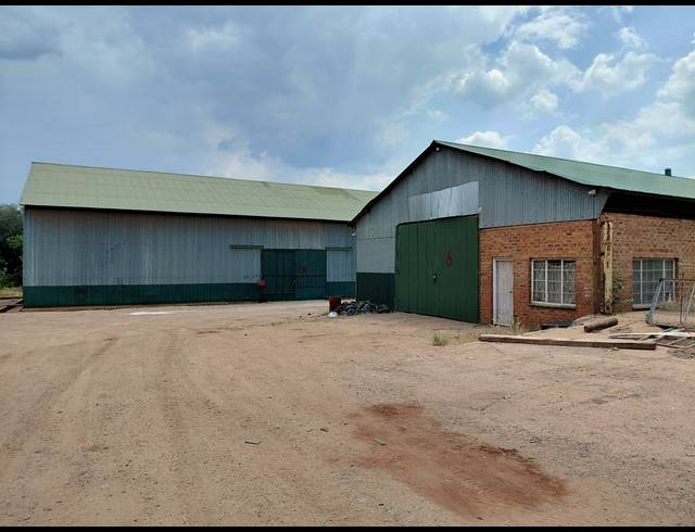4,367M² WORKSHOP FOR SALE IN TRIM PARK